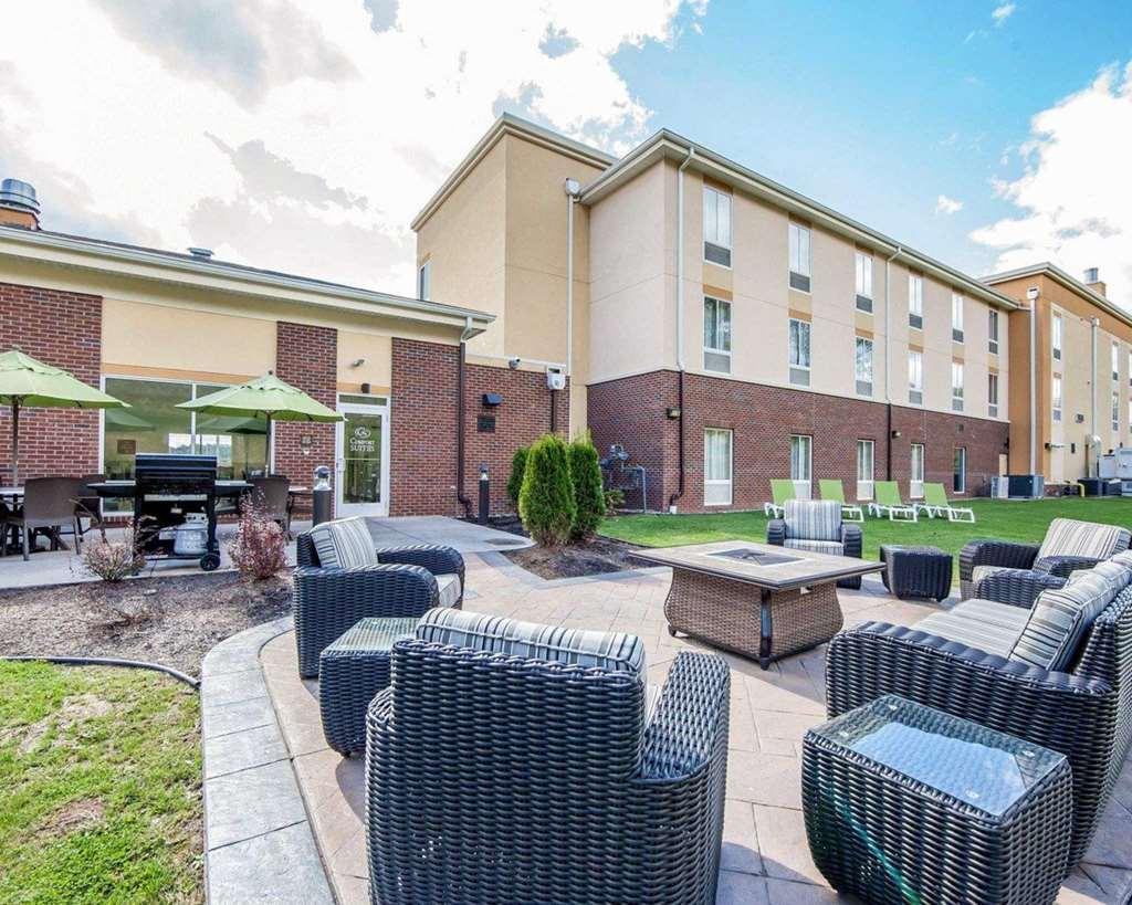 Comfort Suites Marietta-Parkersburg Amenities photo