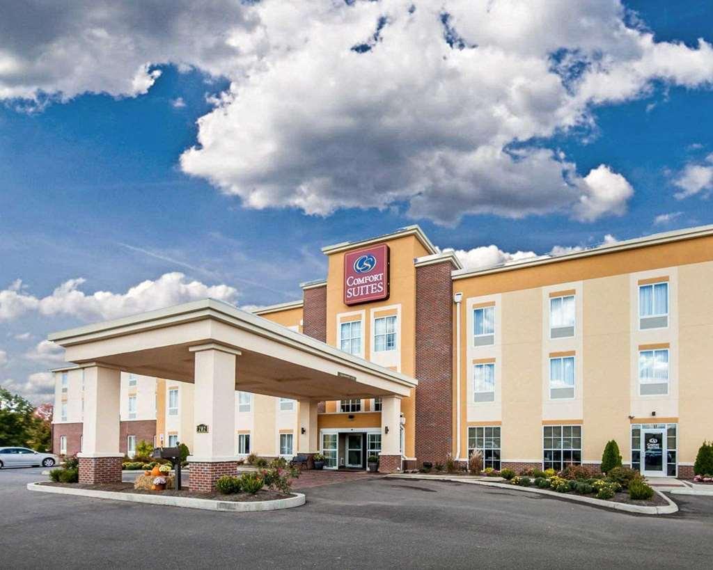 Comfort Suites Marietta-Parkersburg Exterior photo